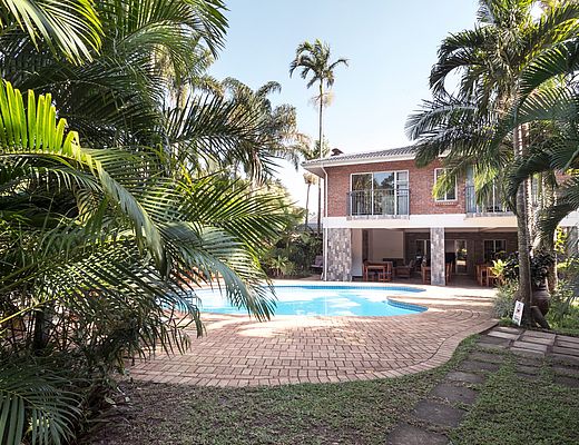 Avalone Guesthouse | Impala Tours